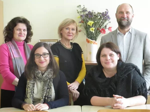 Gimnazijos DoFe programos vadovai su Matėja, 2016